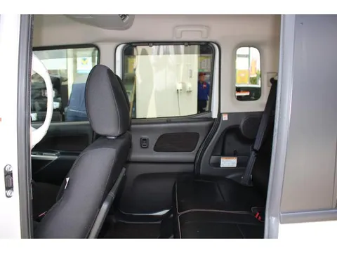 Mitsubishi eK Space Custom