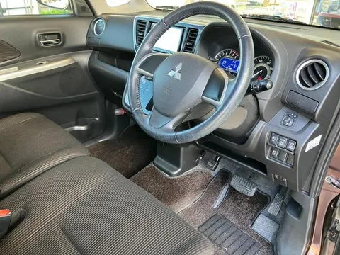 Mitsubishi eK Space