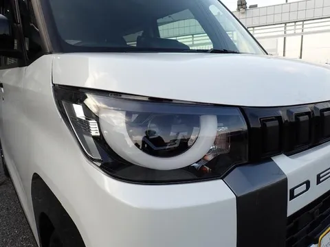 Mitsubishi Delica Mini