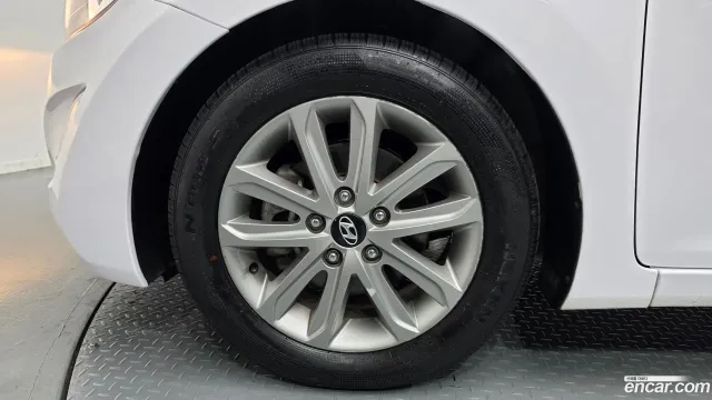 Hyundai Elantra (Avante)
