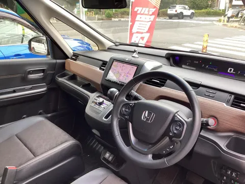 Honda Freed Plus