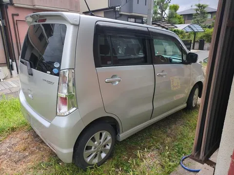 Suzuki Wagon R Stingray