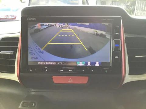 Honda N-BOX Slash