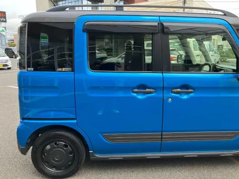 Suzuki Spacia Gear