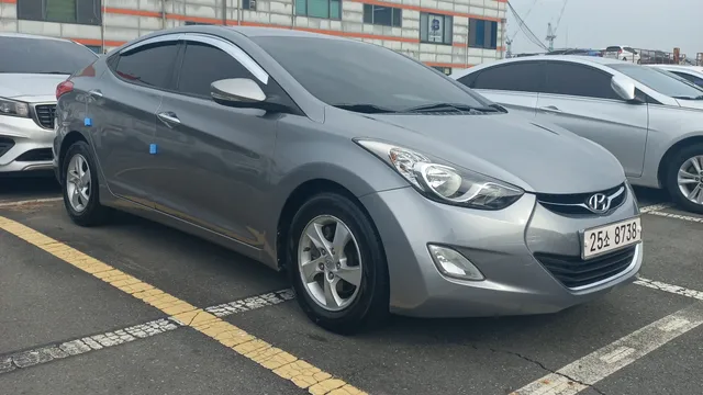 Hyundai Elantra (Avante)