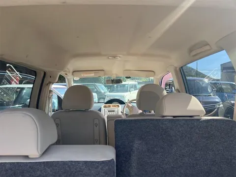 Nissan Otti