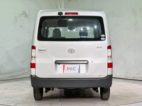 Toyota TownAce Van