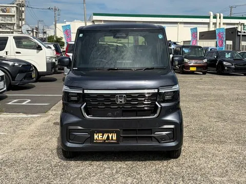 Honda N-BOX Custom