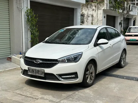 Chery Arrizo 5