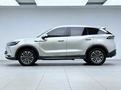 BAIC X7