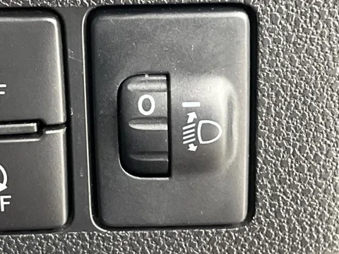 Daihatsu Mira Tocot