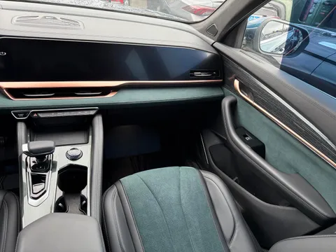 Geely Monjaro (Xingyue L)