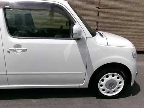 Daihatsu Mira Cocoa