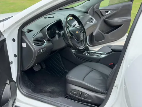 Chevrolet Malibu XL