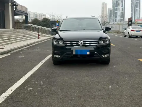 Volkswagen Tiguan L