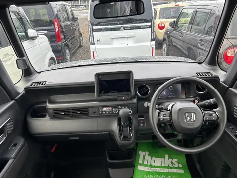 Honda N-BOX Custom