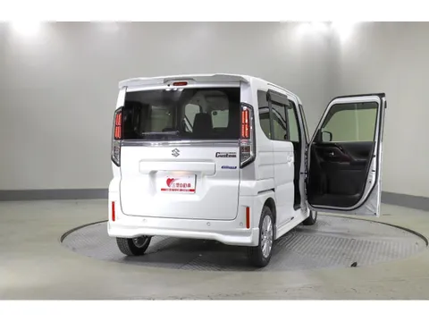 Suzuki Spacia Custom