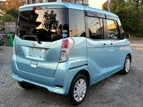 Nissan Dayz Roox