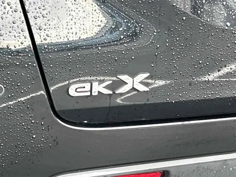 Mitsubishi eK X