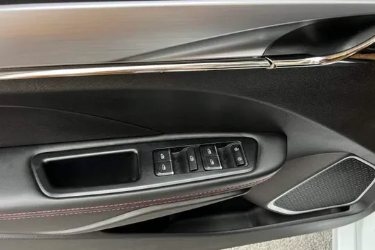 Geely Binray