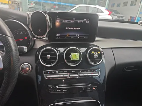 Mercedes-Benz