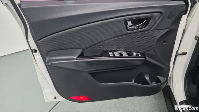 SsangYong Tivoli XLV (Tivoli Air)
