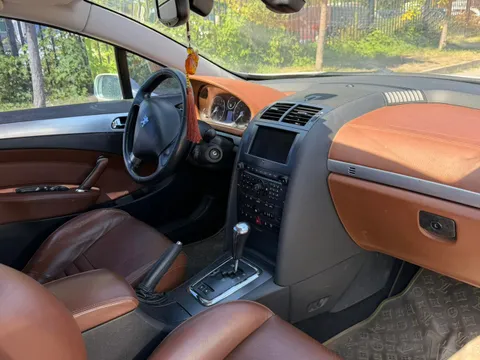 Peugeot 407