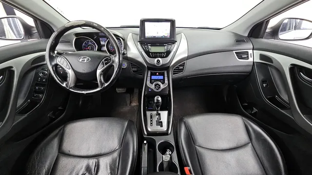 Hyundai Elantra (Avante)
