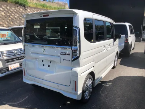 Suzuki Spacia Custom