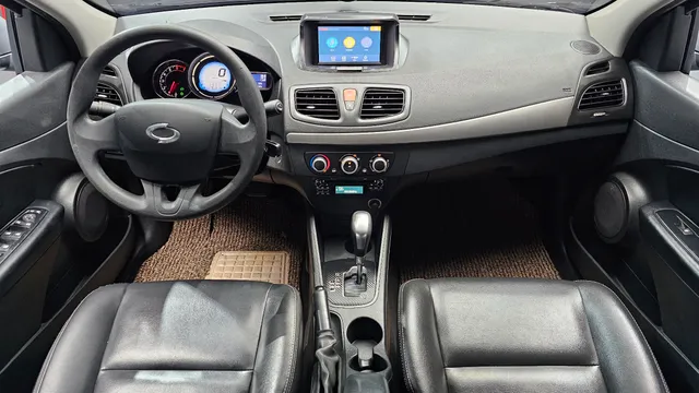 Renault SM3
