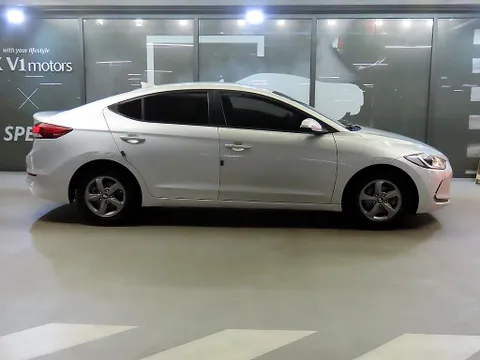 Hyundai Elantra (Avante)