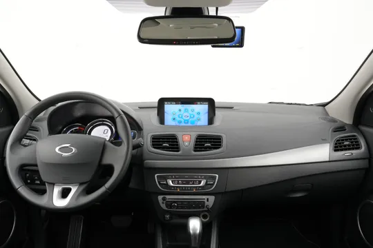 Renault SM3