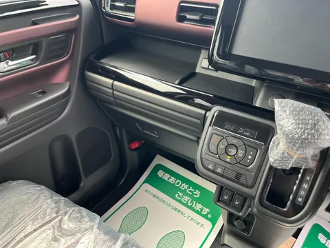 Suzuki Spacia Custom