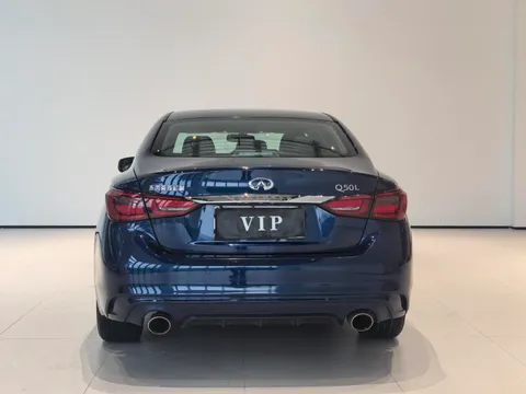 Infiniti Q50L
