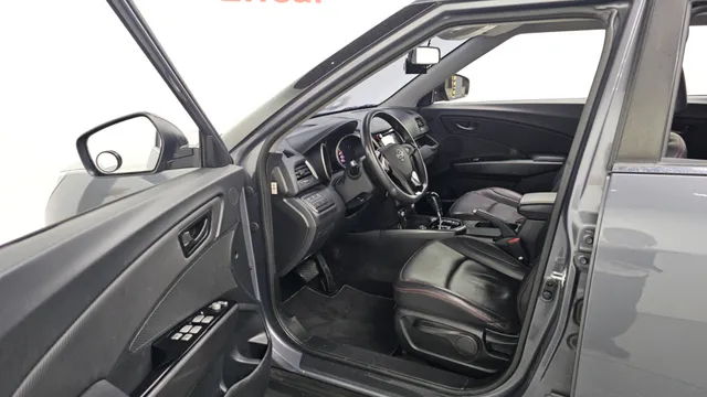 SsangYong Tivoli XLV (Tivoli Air)