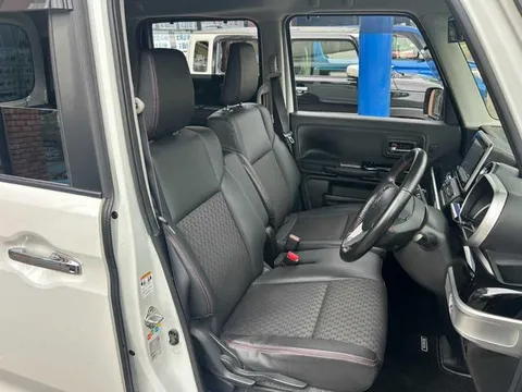 Suzuki Spacia Custom