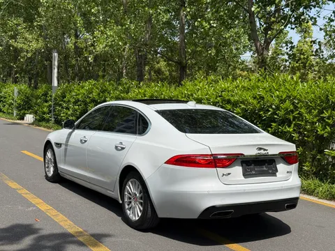 Jaguar XFL