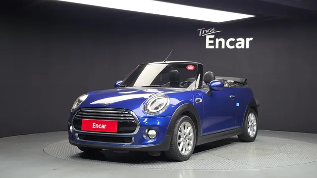 MINI Cooper Convertible