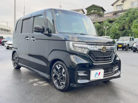 Honda N-BOX Custom
