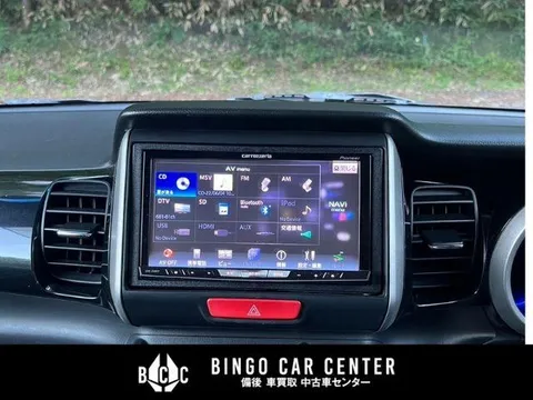 Honda N-BOX Custom