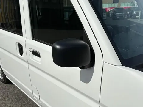 Nissan Clipper Van