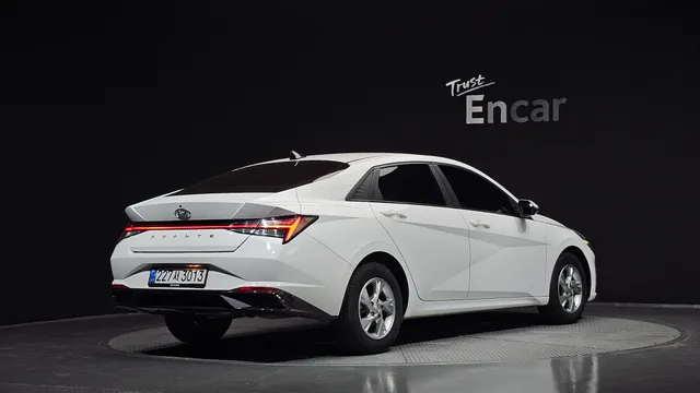 Hyundai Elantra (Avante)
