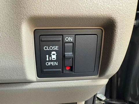 Honda N-BOX Joy