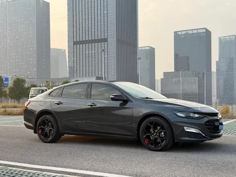Chevrolet Malibu XL