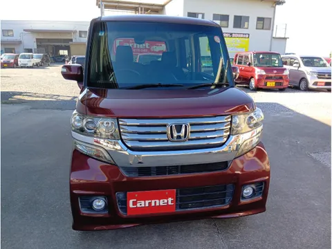 Honda N-BOX Custom