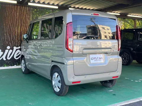 Suzuki Spacia