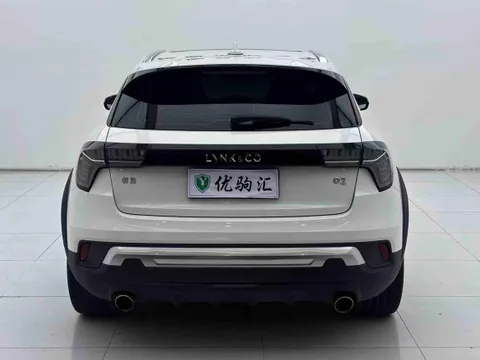Lynk & Co Lynk & Co 02