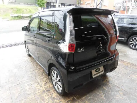 Mitsubishi eK Custom