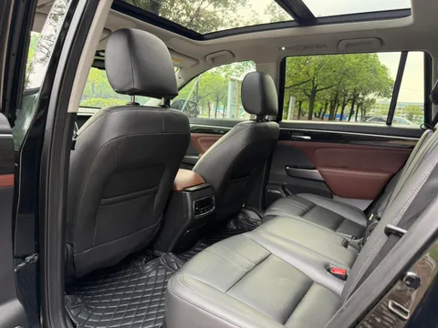 Gac GS8