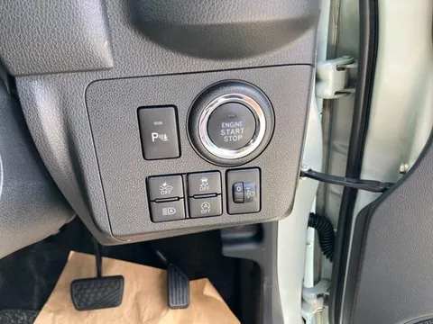 Daihatsu Mira Tocot